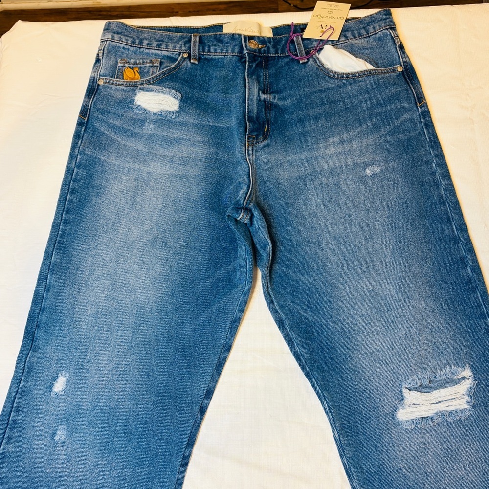 Gloria Vanderbilt Women's Light Blue Relaxed Jeans